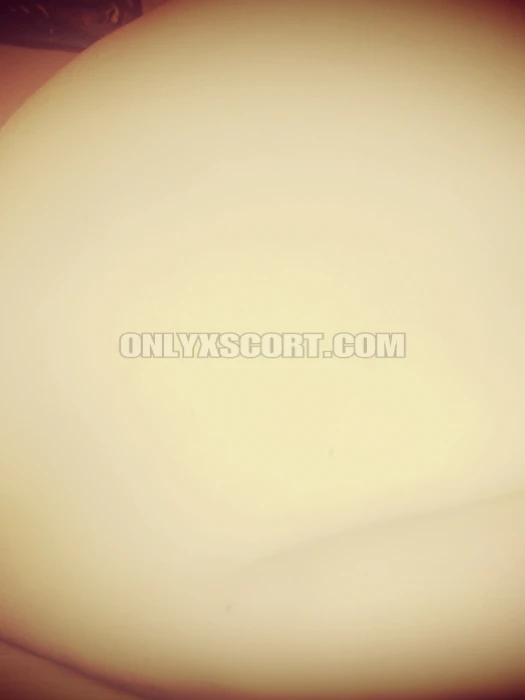 Escort girl Artemis à Rennes - Photo 2