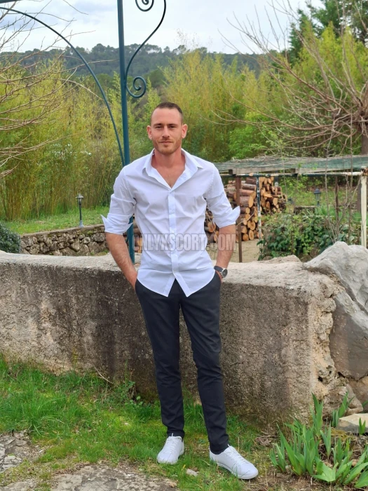 Escort homme Max à Saint-Tropez - Photo 2