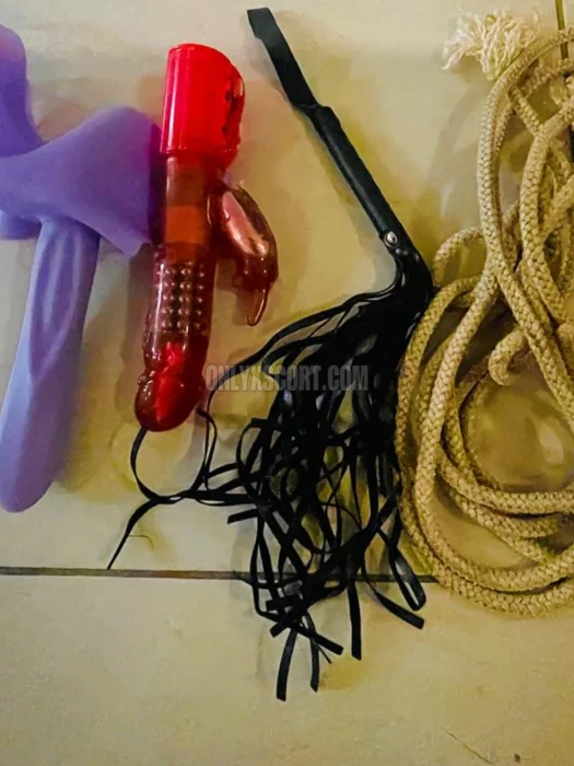 Escort girl Kereinalouisa86 à Tarbes - Photo 10